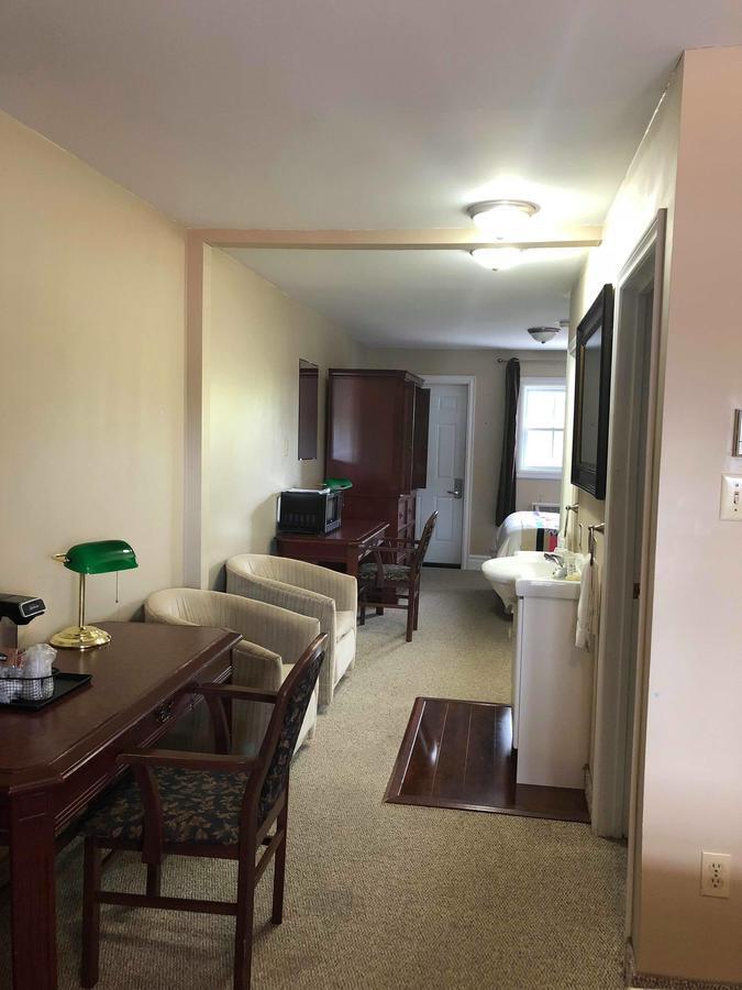 Seaport Inn Port Union Exterior photo
